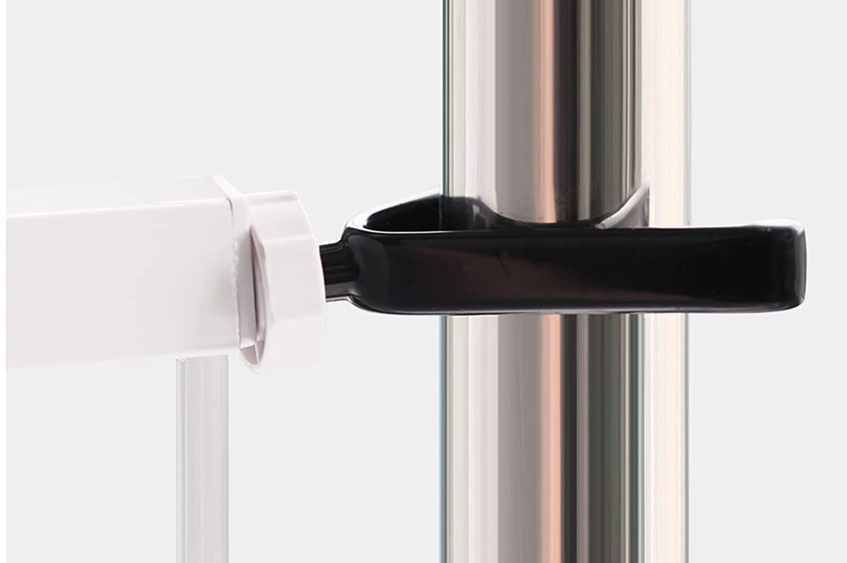 Safe-O-Kid Y-shaped safety gate clip detail